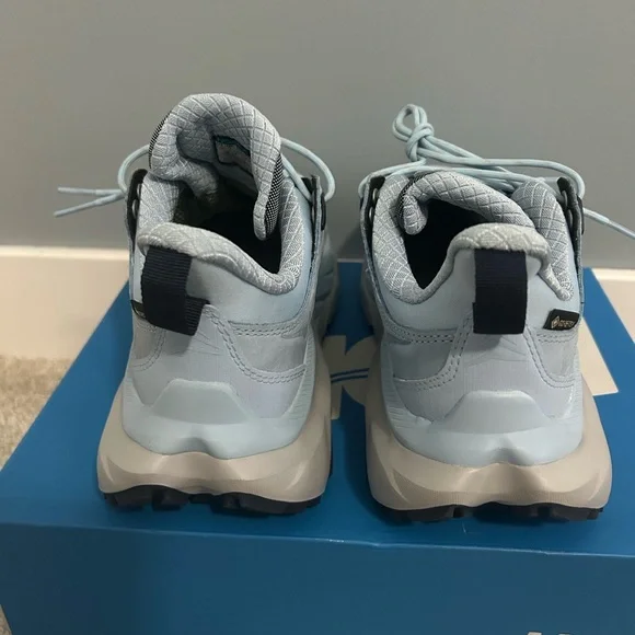 HOKA Kaha 2 Low Waterproof Hiking Shoe - Picture 7 of 10